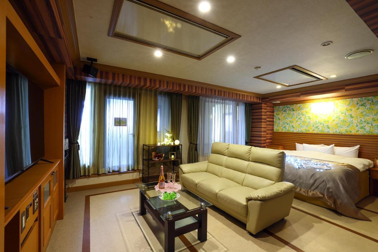 Hotel Water Gate Nagoya - Love Hotel For Couple - (Adults Only) Bagian luar foto